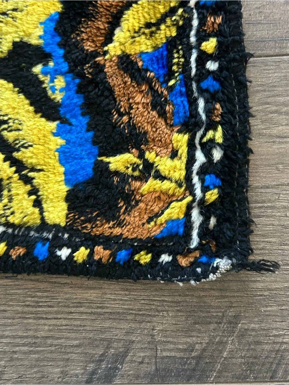 VTG Tiger Family Tapestry 1970s  Woven Velveteen Wall Hanging 36.5x19 Lebanon
